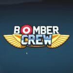 Bomber Crew (2017): командование экипажем превращается в гонку кликов Логотип игры 'Bomber Crew' в центре экрана. Надпись выполнена белым шрифтом с красным кругом вместо буквы O, под ней золотые стилизованные крылья. Фон - темно-синий градиент.